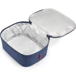 Reisenthel Coolerbag M Pocket Koeltas - 4,5L - Navy Blauw 6 Reisenthel Coolerbag M Pocket Koeltas - 4,5L - Navy Blauw -Buiten Kamperen 1130x1200 1