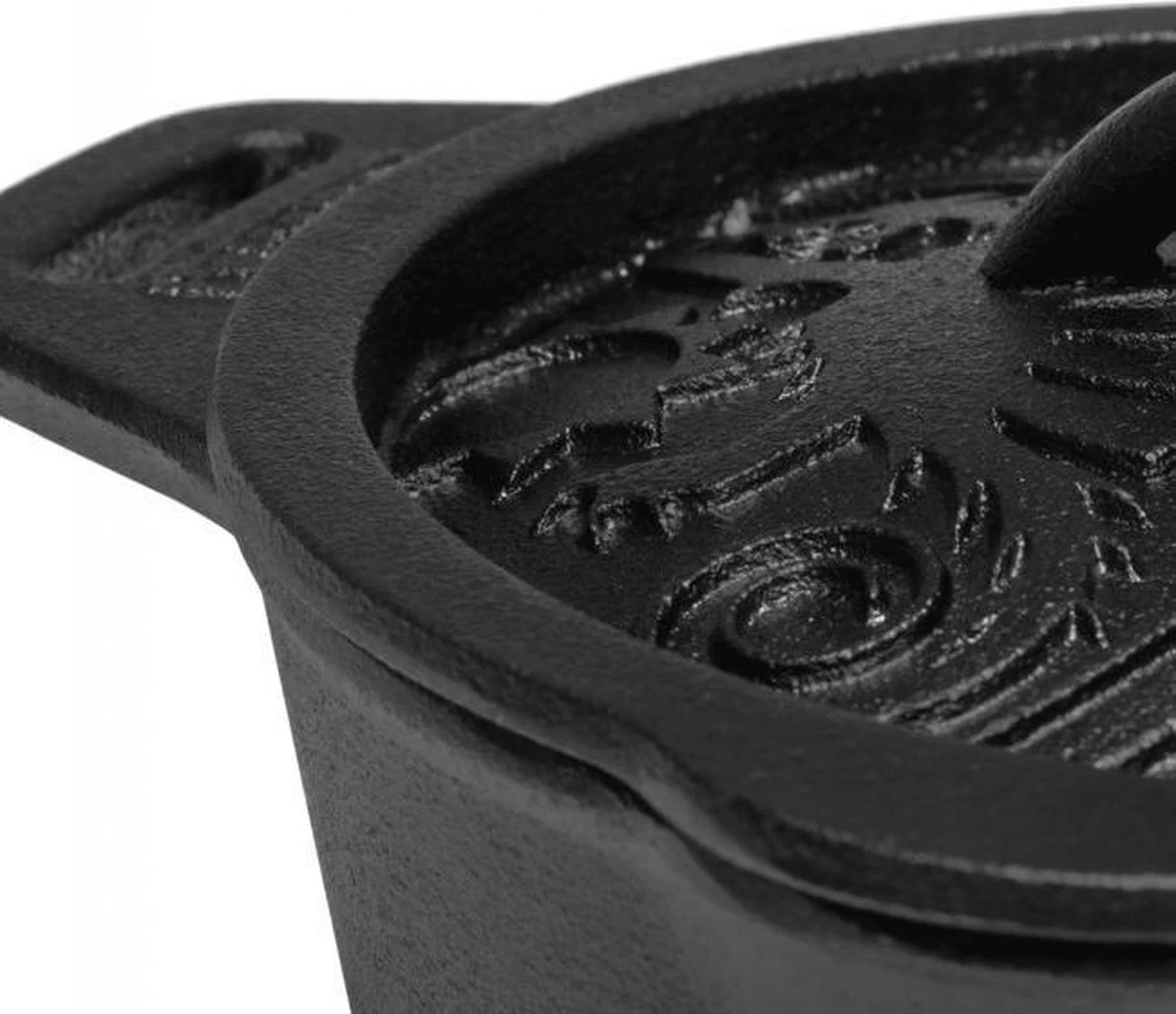 Petromax KR1 Gietijzeren Steelpan Met Deksel (1 Liter) 5 Petromax KR1 Gietijzeren Steelpan Met Deksel (1 Liter) - Afbeelding 5