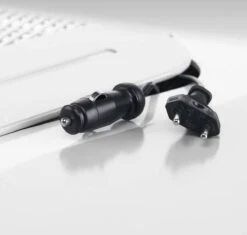 Mobicool MQ40W Thermo-elektrische Koelbox - 39 Liter - 12V / 230V - Blauw 9 Mobicool MQ40W Thermo-elektrische Koelbox - 39 Liter - 12V / 230V - Blauw -Buiten Kamperen 1200x1140 5