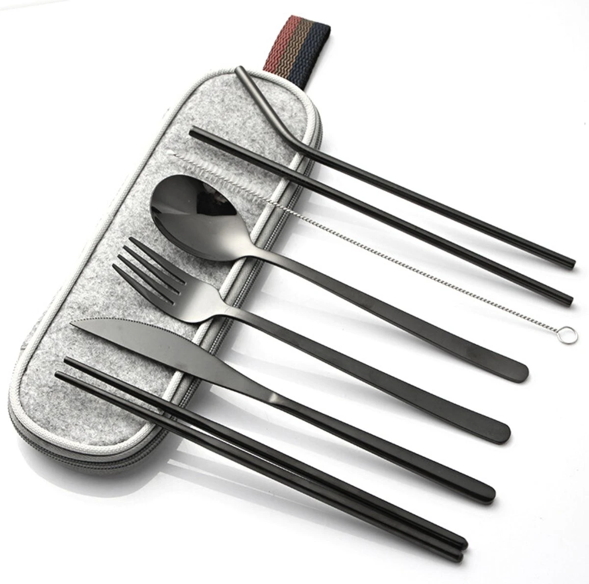 House Of Husk Reisbestek - Reis Bestekset - Chopsticks - Metalen Rietjes Met Borstel - Lepel - Vaatwasserbestendig - RVS - 7 Delig - Zwart 2 House Of Husk Reisbestek - Reis Bestekset - Chopsticks - Metalen Rietjes Met Borstel - Lepel - Vaatwasserbestendig - RVS - 7 Delig - Zwart - Afbeelding 2