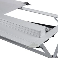 Campart Campingtafel XL TA-0806 - Opvouwbaar, Lichtgewicht En Met Verstelbare Poten - Kampeertafel Inklapbaar Inclusief Opbergtas - 140 X 80 X 70 Cm - Wit 23 Campart Campingtafel XL TA-0806 - Opvouwbaar, Lichtgewicht En Met Verstelbare Poten - Kampeertafel Inklapbaar Inclusief Opbergtas - 140 X 80 X 70 Cm - Wit -Buiten Kamperen 1200x1199 4