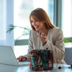 Brisby 4 Laags Geïsoleerde Koeltas - Lunchtas 4 Liter - Jungle 10 Brisby 4 Laags Geïsoleerde Koeltas - Lunchtas 4 Liter - Jungle -Buiten Kamperen 1200x1200 1345