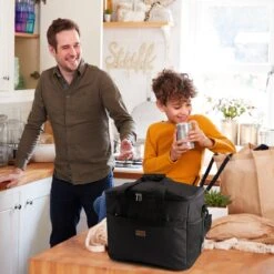 Packaway 4 Laags Geïsoleerde Koeltas - Lunchtas 40 Liter - Zwart 23 Packaway 4 Laags Geïsoleerde Koeltas - Lunchtas 40 Liter - Zwart -Buiten Kamperen 1200x1200 1522