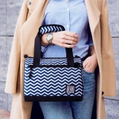 Brisby 4 Laags Geïsoleerde Koeltas - Lunchtas 10 Liter - Zigzag Blauw -Buiten Kamperen 1200x1200 1525