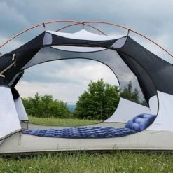 TRVLMORE Slaapmat - Zelfopblazend - 1 Persoons - Ingebouwde Pomp En Kussen - Blauw 18 TRVLMORE Slaapmat - Zelfopblazend - 1 Persoons - Ingebouwde Pomp En Kussen - Blauw -Buiten Kamperen 1200x1200 409