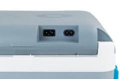 Campingaz Powerbox Plus Thermo-elektrische Koelbox - 12V / 230V - 36L - Grijs 23 Campingaz Powerbox Plus Thermo-elektrische Koelbox - 12V / 230V - 36L - Grijs -Buiten Kamperen 1200x774 2