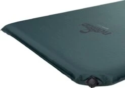 NOMAD® Bora 5.0 - Slaapmat - 198x 63 X 5 - Zelfopblazend - 1 Persoons 11 NOMAD® Bora 5.0 - Slaapmat - 198x 63 X 5 - Zelfopblazend - 1 Persoons -Buiten Kamperen 1200x844