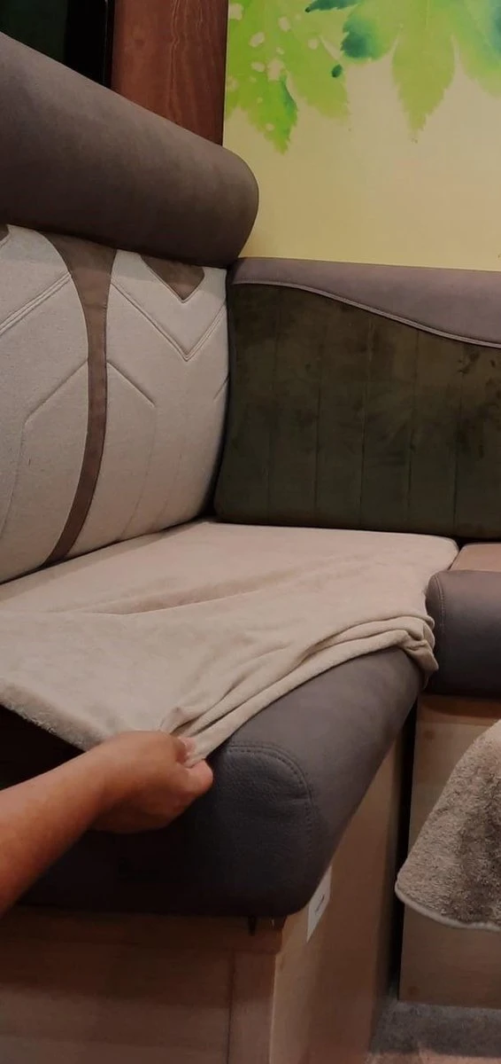 Bankhoes Voor Camper / Mobilhome / Caravan Carré Stretch Badstofhoes Per Stuk Kleur Camel Universeel Model 1 Bankhoes Voor Camper / Mobilhome / Caravan Carré Stretch Badstofhoes Per Stuk Kleur Camel Universeel Model