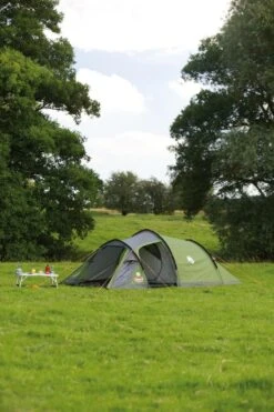 Coleman Tasman 3 Tunneltent - 3-Persoons - Groen -Buiten Kamperen 800x1200