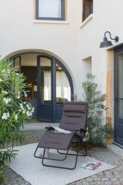 Lafuma RSX Clip Air Comfort - Relaxstoel - Verstelbaar - Inklapbaar- Zero Gravity - Taupe -Buiten Kamperen 800x1200 25