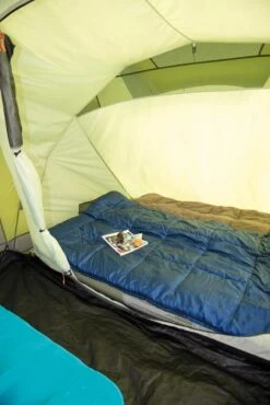 Coleman Bering 4 Vis-a-Vis Tent - Familietent - 4-Persoons - Groen 12 Coleman Bering 4 Vis-a-Vis Tent - Familietent - 4-Persoons - Groen -Buiten Kamperen 801x1200 1