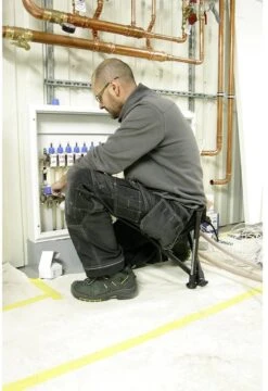 Walkstool - 3-Poots Krukje - Comfort 55 Cm - Verstelbaar - Zwart 26 Walkstool - 3-Poots Krukje - Comfort 55 Cm - Verstelbaar - Zwart -Buiten Kamperen 824x1200